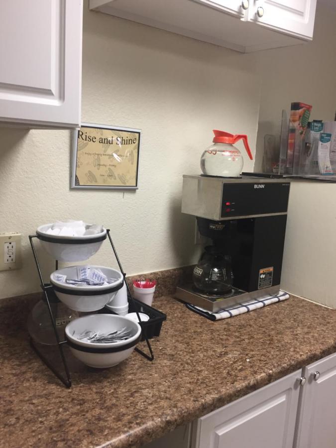 Likehome Extended Stay Hotel Warner Robins Bagian luar foto